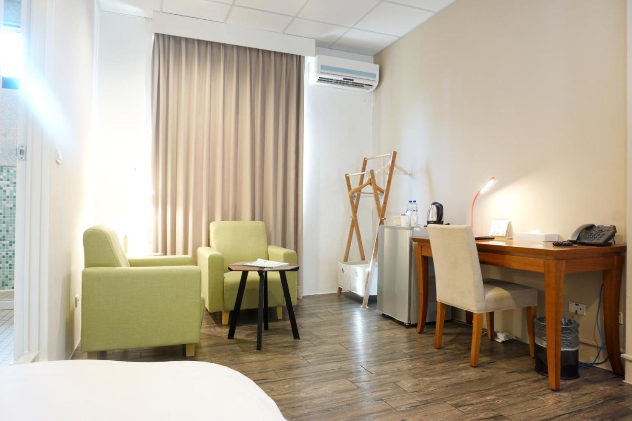 Ncnu Campus Inn暨大行旅 Puli Extérieur photo