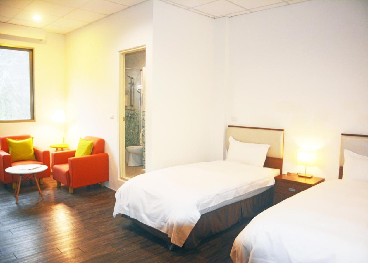 Ncnu Campus Inn暨大行旅 Puli Extérieur photo