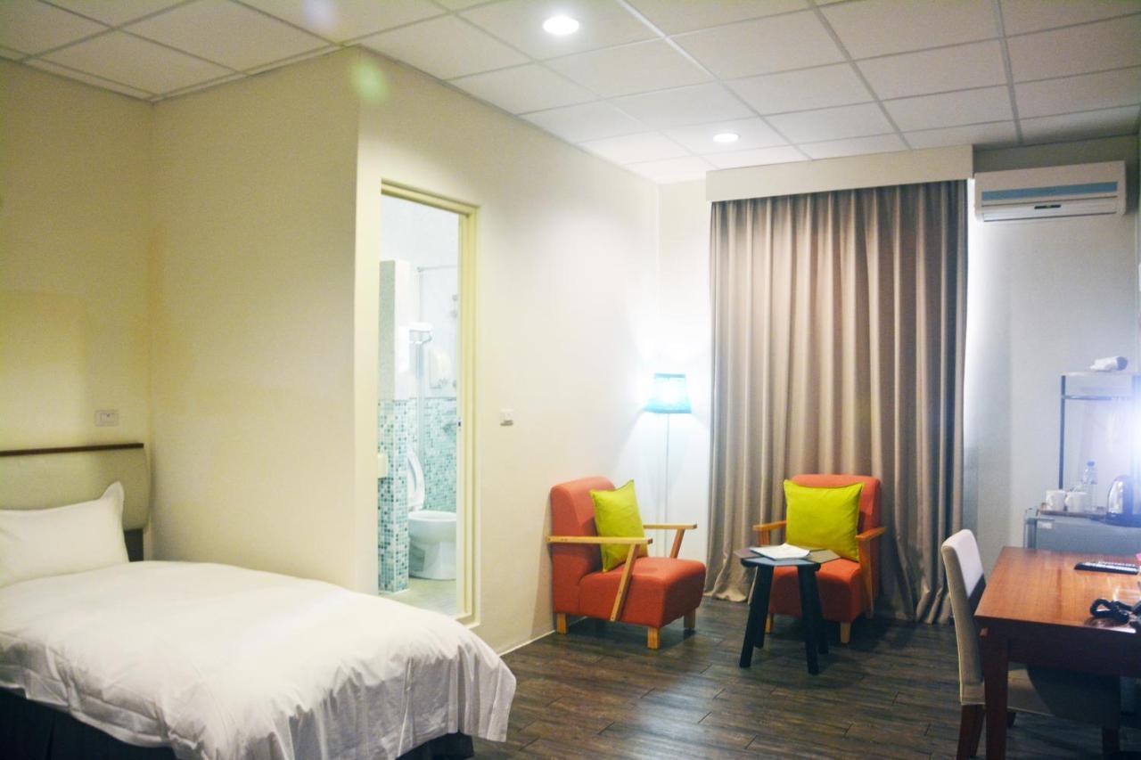 Ncnu Campus Inn暨大行旅 Puli Extérieur photo